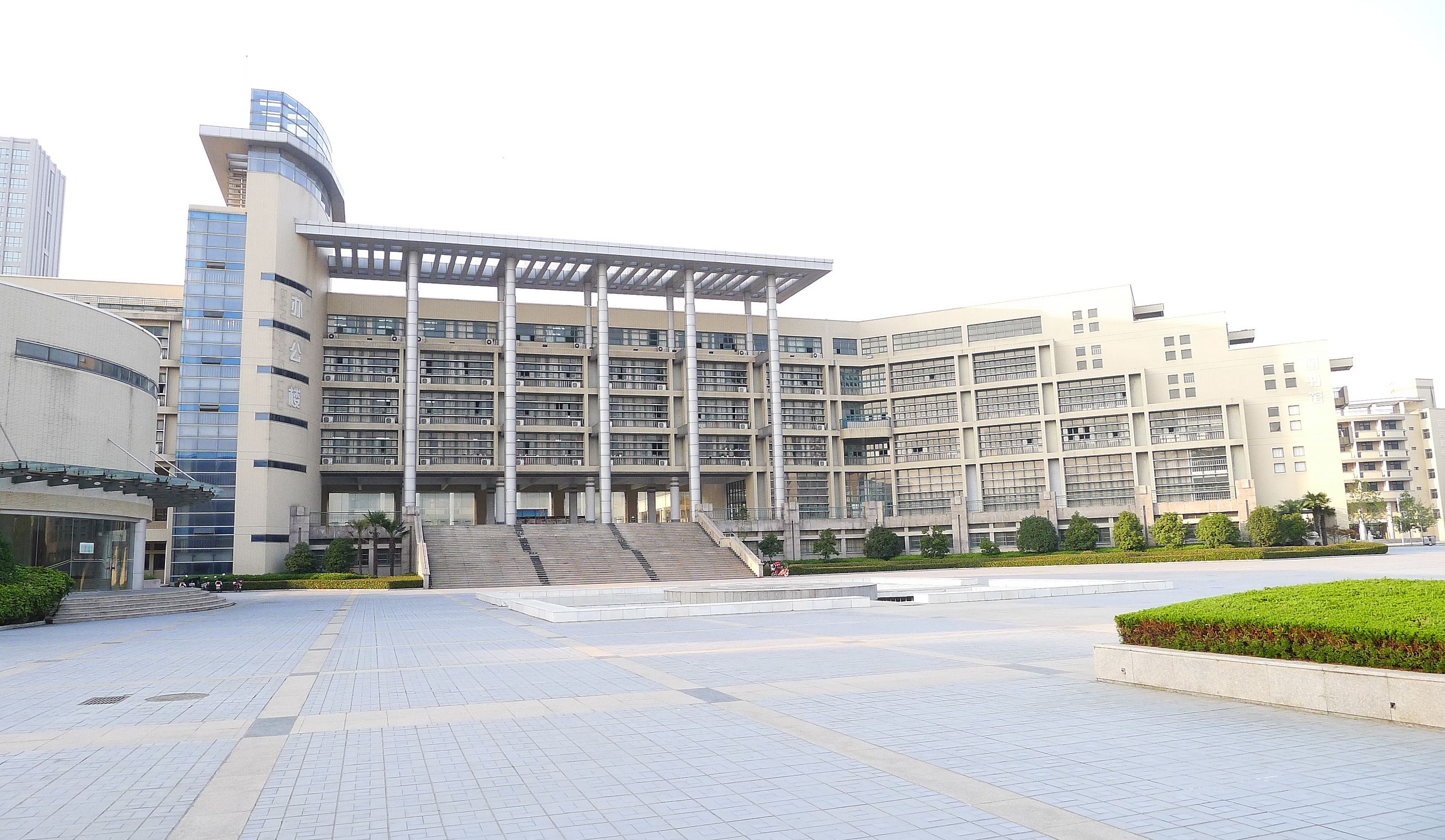 同桌的你名校風(fēng)采 | 江蘇省鹽城中學(xué) 同桌的你名校風(fēng)采 | 江蘇省鹽城中學(xué)